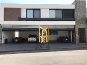 Casa en Venta en Colonia Cumbres Elite