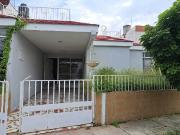 CASA EN VENTA EN COLONIA INDEPENDENCIA CERCA DEL ESTADIO... CASA EN VENTA EN COLONIA INDEPENDENCIA CERCA DEL ESTADIO...