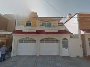 CASA EN VENTA EN COLONIA JARDINES DE MOCAMBO CERCA DE...