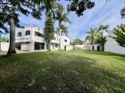 Casa en venta en Colonia Mexico, con amplio terreno