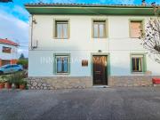 Casa en venta en Colunga. CONJUNTO DE PROPIEDADES EN...