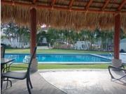 CASA EN VENTA EN CONDOMINIO $1,250,000 CON ALBERCA...