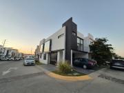 Casa en Venta en Condominio Altavista Bosques – Zapopan,...