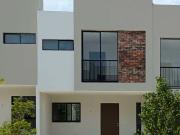 CASA EN VENTA EN CONDOMINIO ANGELES TERRALTA CERCA DE...