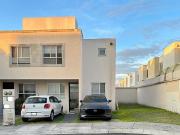 Casa en venta en condominio Bosque de Fresnos, zona...