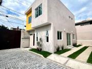 Casa en venta en condominio cerca de Averanda