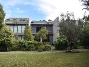 Casa en Venta en Condominio Cerrado en Calle Héroes de...