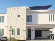 Casa en venta en Condominio Cipres, El Marques, Queretaro