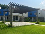 Casa en Venta en Condominio con alberca, Emiliano Zapata...