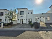 Casa en VENTA en Condominio con ALBERCA en San Isidro...