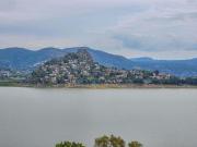 CASA EN VENTA EN CONDOMINIO CON VISTA AL LAGO EN VALLE...