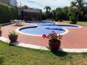 Casa en VENTA en Condominio de solo 4 Casas en UN NIVEL...