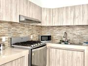Casa en venta en condominio exclusivo, 3 de Mayo, al sur...