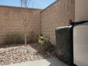 Casa en venta en condominio frente a las amenidades