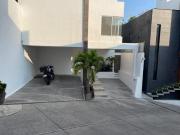 Casa en venta en condominio. Jardines de Delicias,...