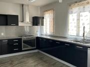 Casa en venta en condominio Reva