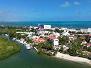 Casa en Venta en Condominio Zona Hotelera Canc?n