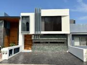 Casa en VENTA en Conejos, Vistas Altozano en Morelia