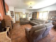 Casa en venta en Confrides. Villa en la montaña con casa...