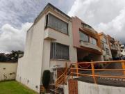 CASA EN VENTA EN CONJUNTO 97 m2 SECTOR NORTE DE QUITO
