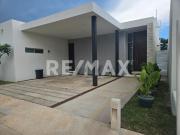 CASA EN VENTA EN CONKAL