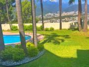 CASA EN VENTA EN CONTRY LA ESCONDIDA