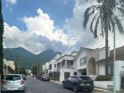 CASA EN VENTA EN CONTRY LA SILLA