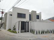 CASA EN VENTA EN CONTRY VILLA DEL RIO