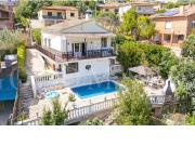 Casa en venta en Corbera de Llobregat. VEA EL TOUR...