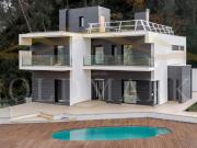 Casa en venta en Corbera de Llobregat. VEA EL TOUR...