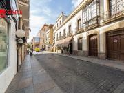 Casa en venta en Córdoba, Centro. CASA PARA TERMINAR EN...