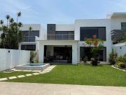 Casa en Venta en Corinto, Burgos Bugambilias Cuernavaca...