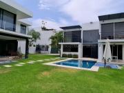 Corinto Residencial | Casi 1,000 m2 de Jardín en Burgos...
