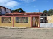 Casa en Venta en Coro Falcón 146 m2. 3 hab