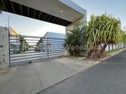 Casa en Venta en Coro Falcón 161 m2. 3 hab