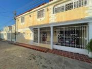 Casa en Venta en Coro Falcón 171 m2. 6 hab