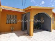 Casa en Venta en Coro Falcón 197 m2. 3 hab