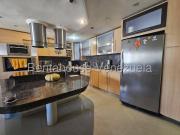 Casa en Venta en Coro Falcón 200 m2. 5 hab