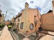 casa en venta en cortijo de serrezuela. Cod V1997