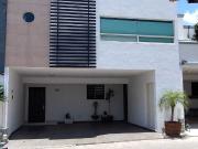 Casa en venta en Cortijo del Río, Monterrey, Nuevo León