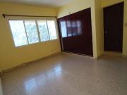 CASA EN VENTA EN COSTA DE ORO CON HABIT. EN PLANTA BAJA