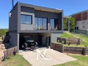 Casa en venta en Costa Esmeralda, a estrenar en entorno... Casa en venta en Costa Esmeralda, a estrenar en entorno...