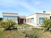 Casa en Venta en Costa Esmeralda Deportivo 1 con piscina...