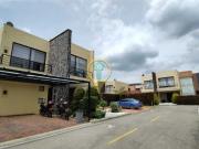 Casa En Venta En Cota En Cota V277261