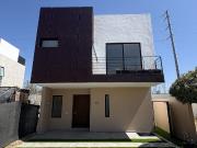 Casa en Venta en Coto Abeto, Parques Vallarta, Zapopan