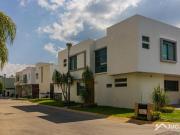 Casa en Venta en Coto Altamira, Av. Aviación, San Juan...