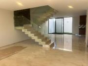 Casa en venta en coto austriaco Valle Imperial