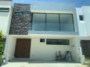 CASA EN VENTA EN COTO BIZANTINO