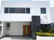 Casa en Venta en Coto Bosque Sereno al Poniente de la...