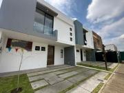 CASA EN VENTA EN COTO EN ADAMAR AL LADO CASA FUERTE